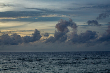 夏の奄美大島の空。