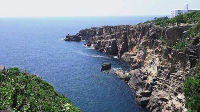 「三段壁(さんだんべき)」 和歌山県白浜町 Dramatic Sandanbeki Cliffs, Shirahama, Japan