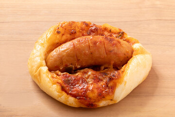 サルサ　ソーセージ　パン