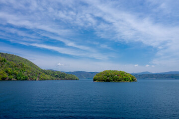 Obraz premium 洞爺湖の風景 観覧船より望む