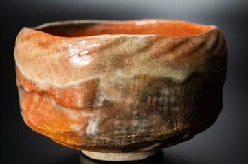 赤楽茶碗3– 日本の伝統的な楽焼抹茶碗
