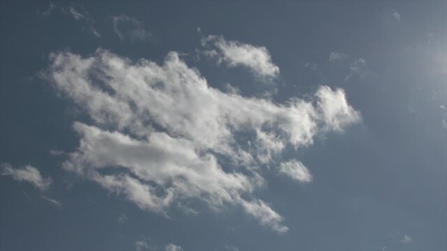 evaporation nuage dans le ciel