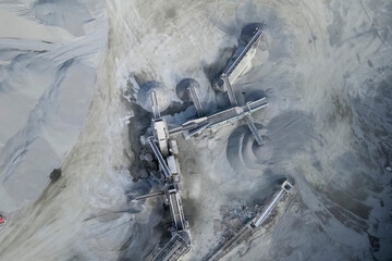 A quarry for the extraction of migmatite and crushed stone, equi