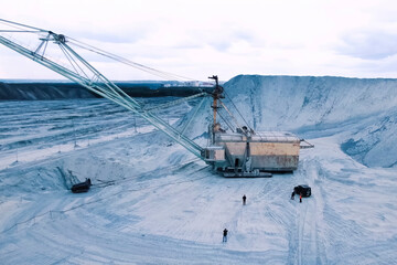 Giant Mining Excavator, With Bucket Drive Cable