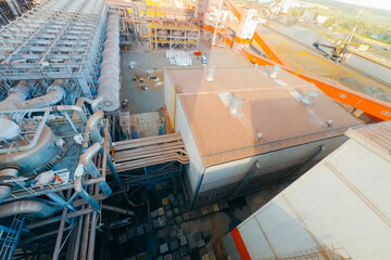 Equipment for grinding rock, plant for the production of crushed