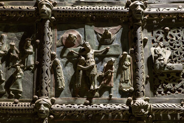 Bronze panel depicting the Crucifixion of Christ by the first master from the portal of San Zeno...