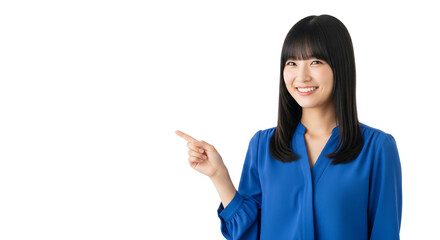 Schwarzhaarige Frau – auf etwas neben sich zeigen, transparenter Hintergrund, PNG