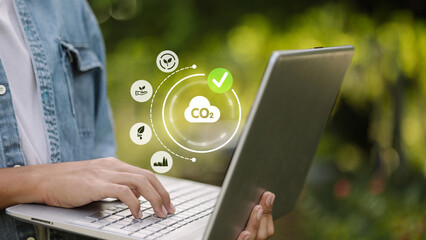Digital Carbon Footprint Tracking for Green Technology Awareness