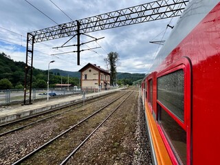 staja kolejowa Żegiestów, dolina Popradu  © Maciej G. Szling