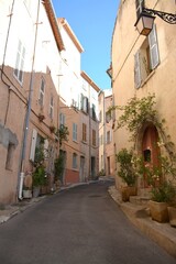 Hyères - Cité Médiévale - Ruelle de la Vielle ville