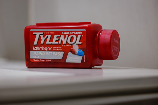 Porto, Portugal - August 8th, 2025: Tylenol Extra Strength Rapid Release Gel on Bathroom Counter

