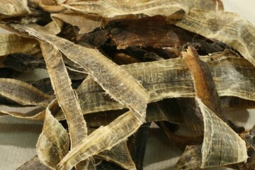 Pheretima aspergillum, Gu-in Korean dried medicinal worm used for respiratory support and fever...
