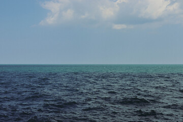 Obraz premium blue sky and chicago lake