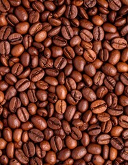 Fototapeta premium Close-up view of numerous roasted coffee beans