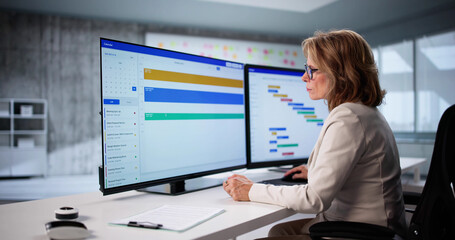 Event Manager Efficiently Organizes, Schedules, And Checks Deadlines