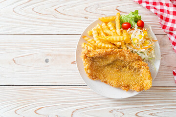 fried fish and potatoes chips