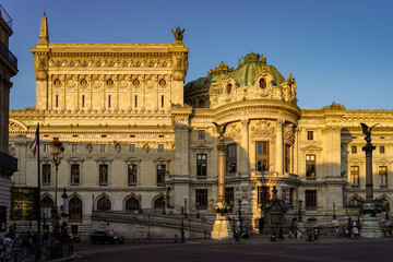Fototapeta premium exterior facade of the Opéra Garnier , concert hall in Paris, France