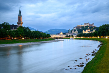 Obraz premium Salzach River and cityscape of Salzburg, birthplace of Mozart in Austria
