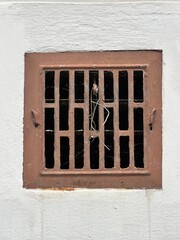 Kratka wentylacyjna, stara metalowa 