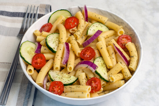 ziti pasta sald