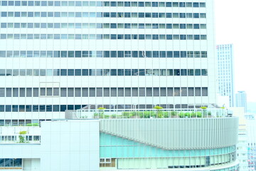ビルの上から撮った大阪梅田の風景