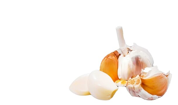 garlic isolated on white background