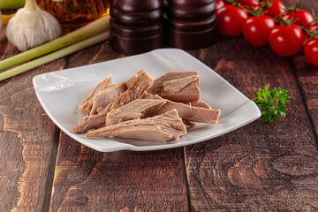 Canned tuna fish fillet pieces