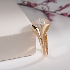 Elegant rose gold engagement ring with sparkling diamond for women