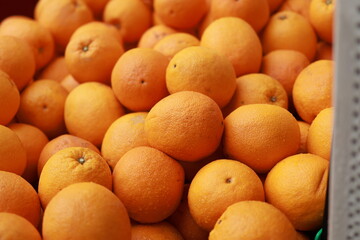 Oranges on the counter