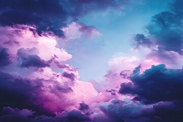 Obraz premium Vibrant cloudscapes in shades of purple, pink, and blue