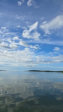 cielo y mar