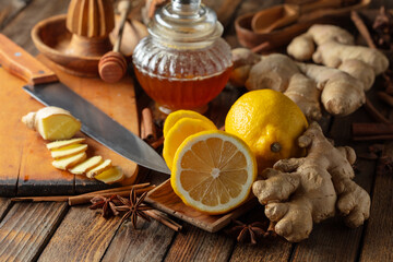 Ingredients for preparing ginger tea.