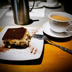 coffee and tiramisu 