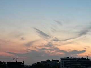 Naklejka premium sunset over the city