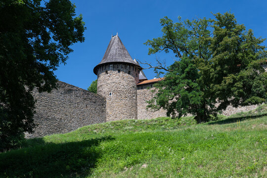 Castle embrasure with a roof at the castle wall.
