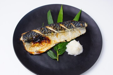 鯖の塩焼き