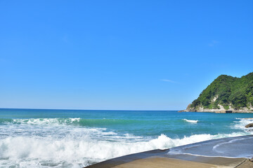 兵庫　JR山陰本線餘部駅付近の日本海の風景