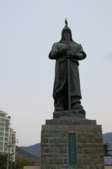 Fototapeta premium Admiral Yi Sunsin Statue in Chinhae South Korea