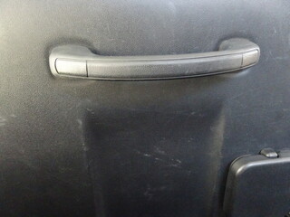 車内グラブハンドルと質感