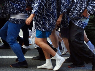 神輿の担ぎ手