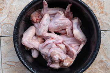 Fresh Raw Chicken Wings