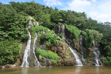 Naklejka premium waterfall in korea