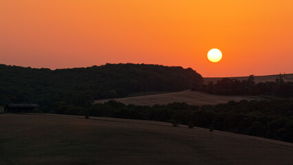 Ciel orange et soleil