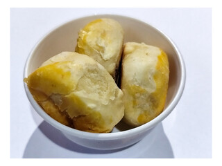 Bakpia is a cake made from a mixture of green beans and sugar which is coated in flour and shaped into flat rounds, then baked. Bakpia is a typical food from Yogyakarta, Indonesia