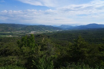 Obraz premium Landscape view of Valensole, a plateau in the Alpes-de-Haute-Provence department of Provence Alpes Cote d'Azur, France, renowned for its lavender fields