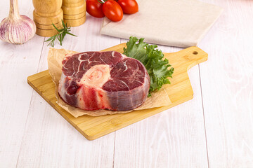 Raw beef ossobuco for roast