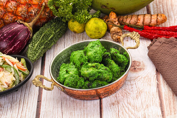 Indian green chicken mint tikka