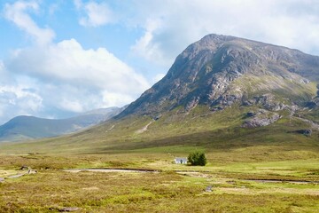 Lagangarbh Hut, the white cottage, situated beneath Buachaille Etive Mor mountain, Glencoe, West Highlands, Scotland, UK