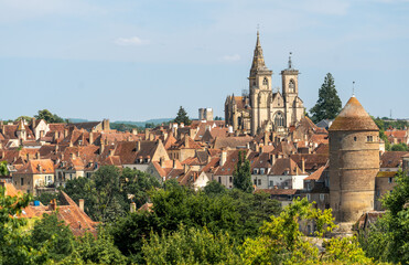 Obraz premium France, Burgundy. Semur in Auxois view over the red tile roofs of the medieval old town.
