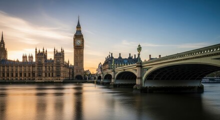 Fototapeta premium London skyline view with Big Ben, Houses of Parliament, & bridge at dusk
